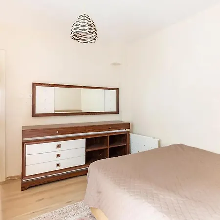 Great Location, 2 Bedrooms,cevahir Mall Apartment *