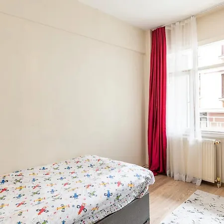 Apartment Great Location, 2 Bedrooms,cevahir Mall